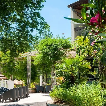 Holiday park Domaine Lou Capitelle & 4*