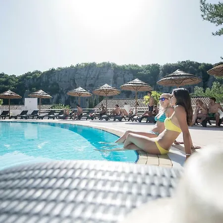 Holiday park Domaine Lou Capitelle & Vogue