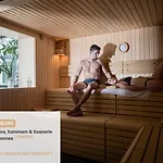 Domaine Lou Capitelle & منتزه العطل 4*