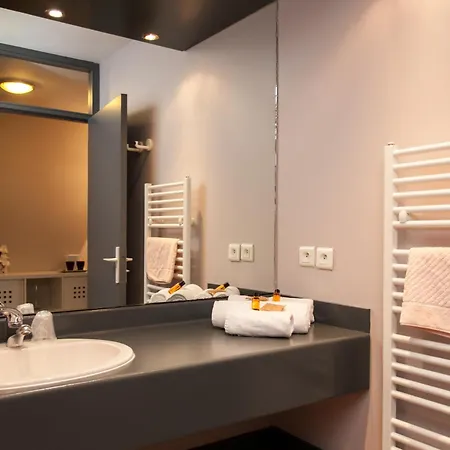 Domaine Lou Capitelle & Parque de vacaciones 4*